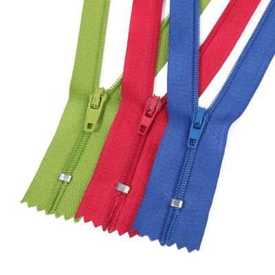 Fermeture à glissière 25 Couleur 3# Fermeture à glissière en nylon Fermeture à glissière personnalisée pour accessoires de couture de vêtements