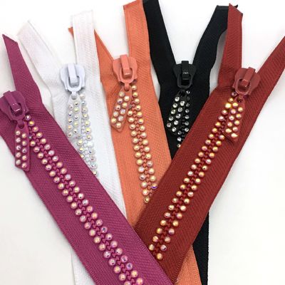 #5 #10 Fermeture automatique Fermeture à glissière métallique Rhinestone Fin ouverte En rouge