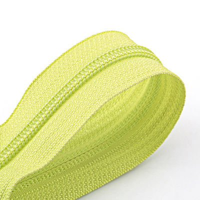 Fabricant de fermeture à glissière en nylon en gros Rouleaux 3# 5# 8# 10# Fermeture à glissière en nylon en bobine Fermeture à glissière pour vêtements
